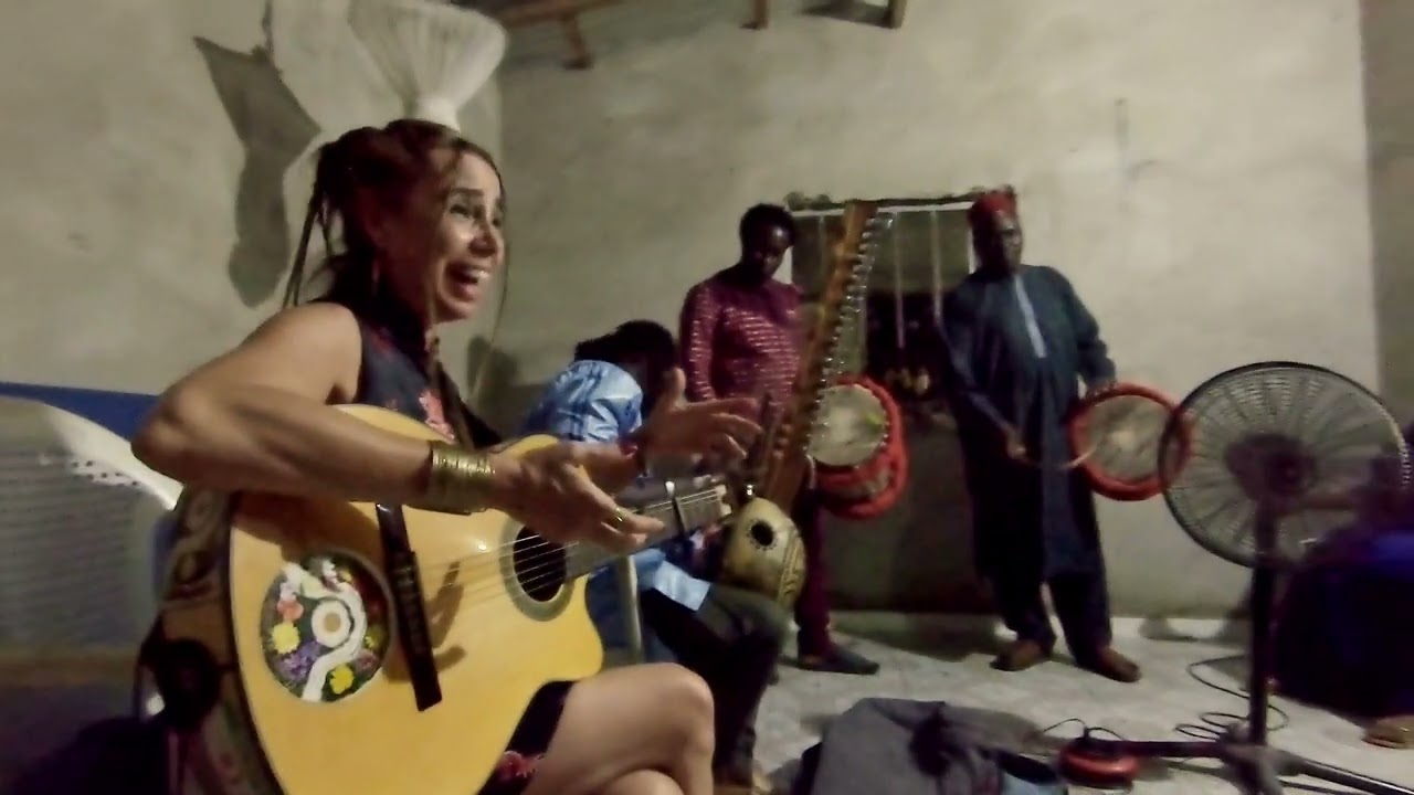 Mali Sadio - La Chica del Bosque & Sirifo Kouyate. Music Griot/ Nafi Sissoko and Co. Strings For You