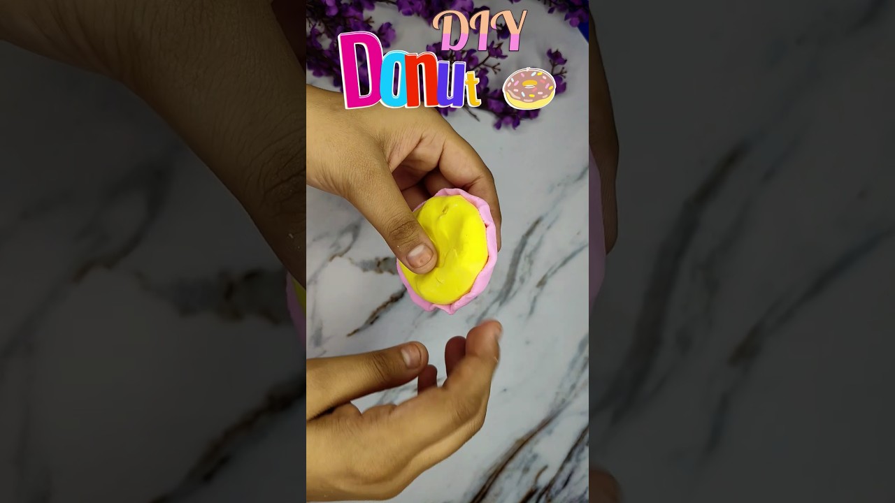 DIY donut 🍩 from clay #clayart #claycraft #donuts #diyclayart #diyclaycraft #superclayart #diyshorts