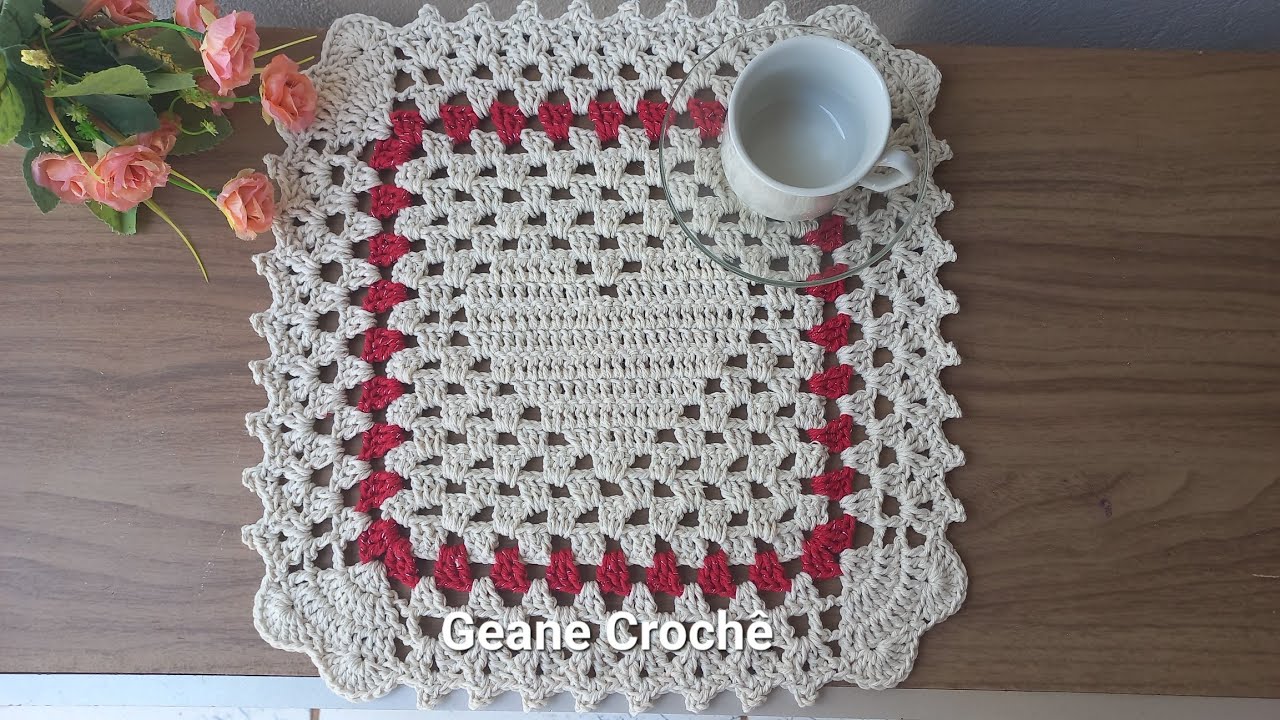 Sousplast Coração quadrado em crochê #crochet #artesanato
