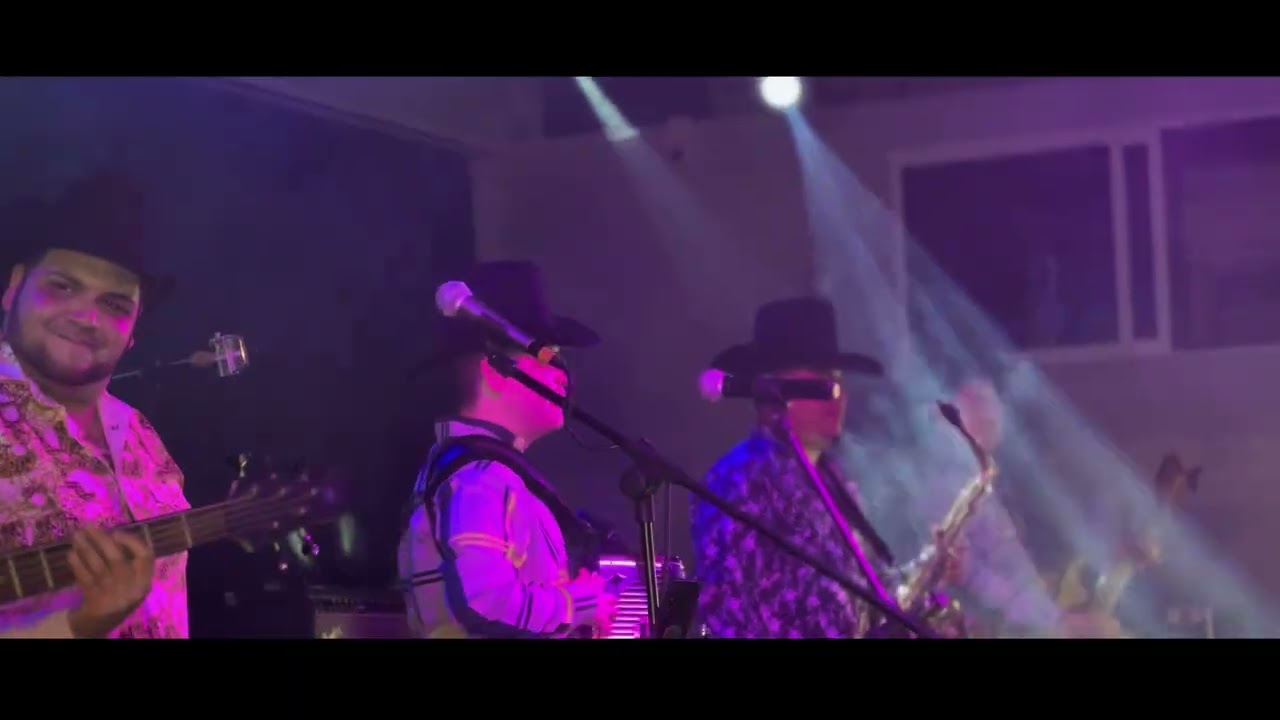Angel Mario y sus Jilgueros - El alazán El coyote