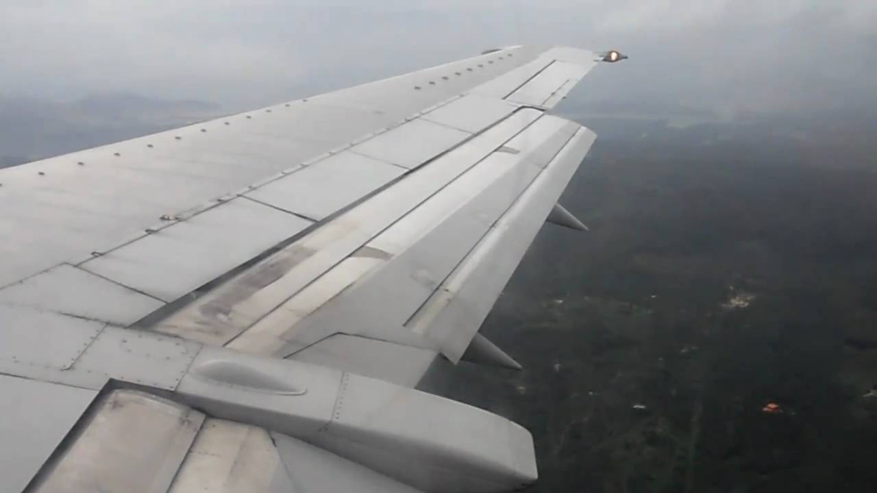 Malaysia Airlines Landing in Sandakan