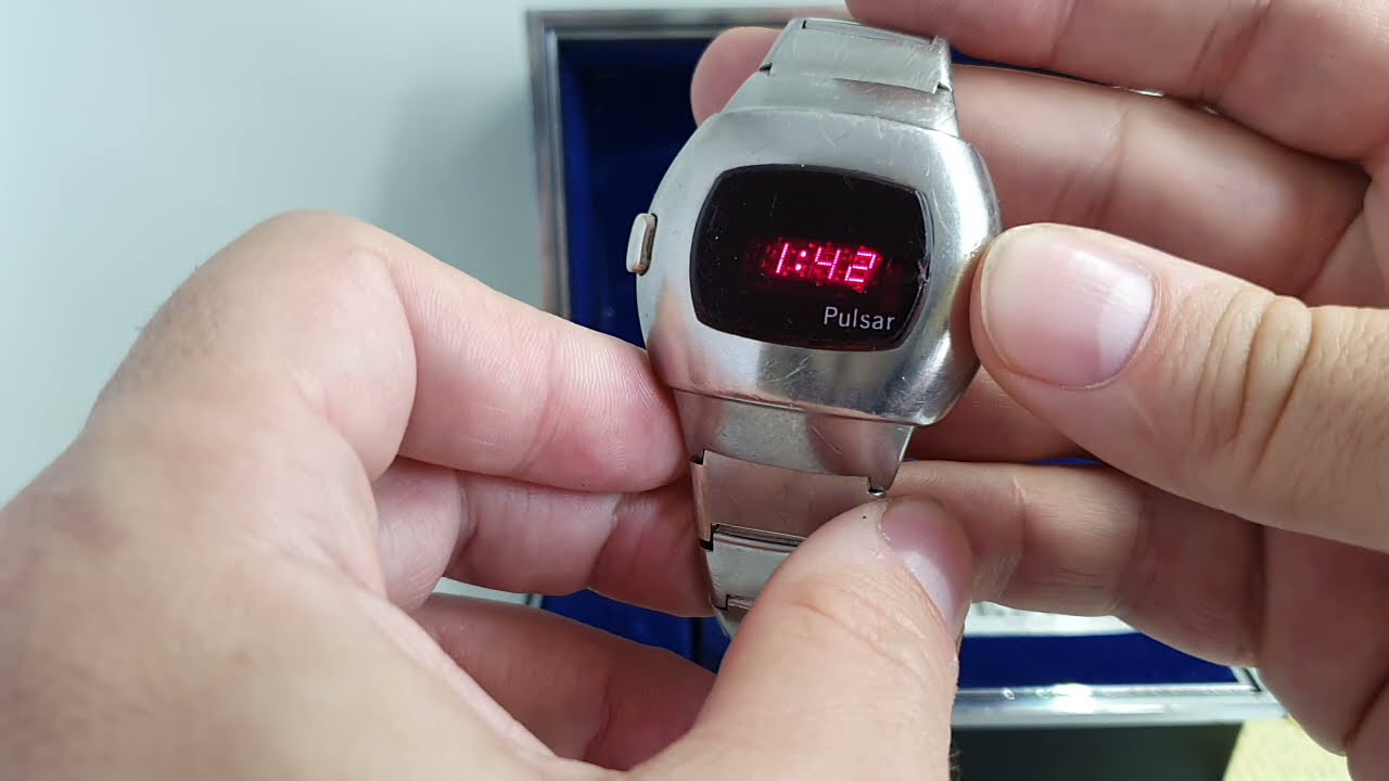 Мужские винтажные часы Pulsar P3 LED 1975 года с коробкой и документами, а также магнитом для уст...