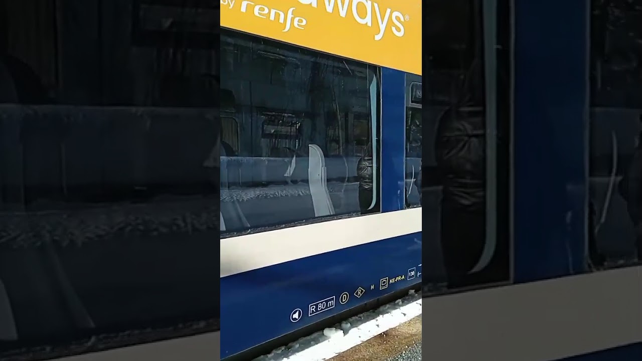 Arrivati a 🍋Piemonte con AW. Treno R 94219 Fermato a Torino Lingotto, Savigliano e Cuneo. 