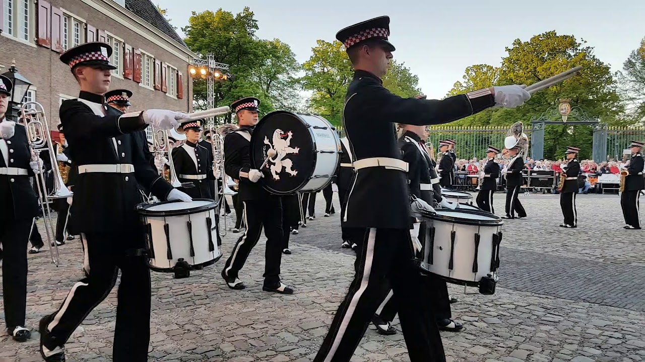Taptoe Zeist 5 mei 2018 - Exempel
