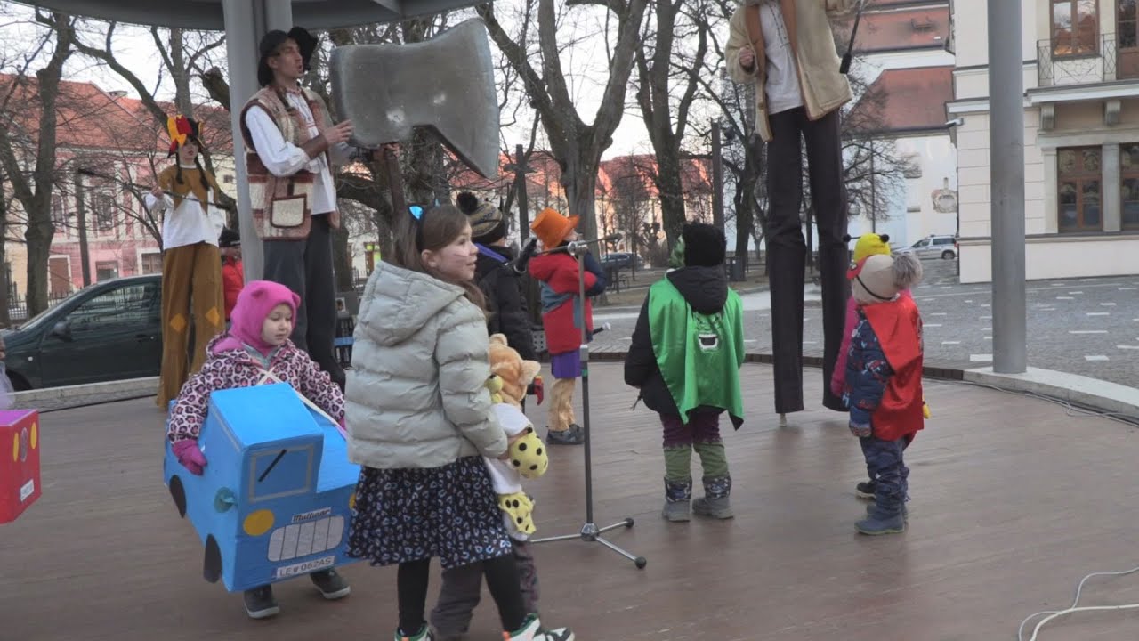 [2/08] Mestský karneval v Levoči prilákal najmä menšie deti (25. 02. 2025)