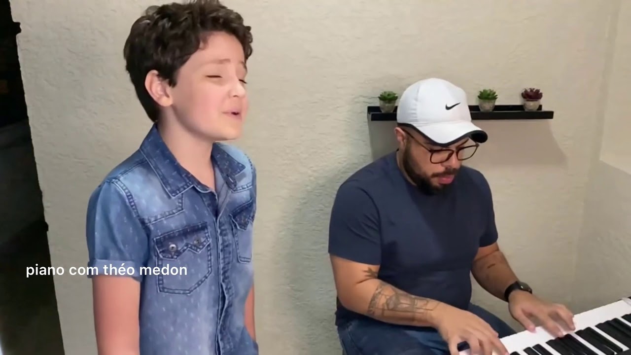 Théo Medon canta Evidências e se emociona 🥺💗
