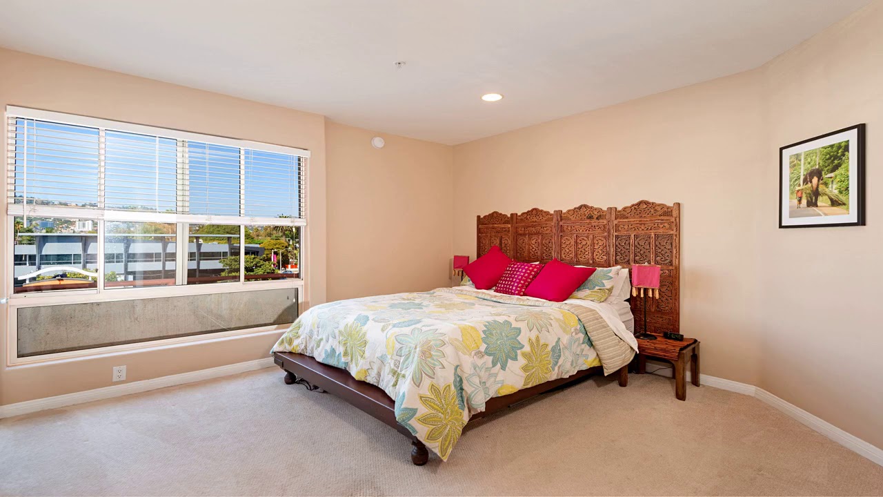 131 N Croft Ave #301 LA CA 90048 JARE PROPERTIES and COLDWELL BANKER