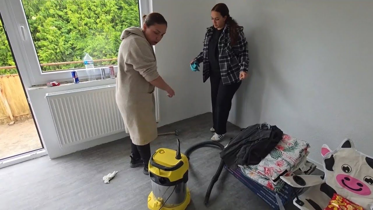 Inșaat'da devam Parkeler yerlești Halı serildi