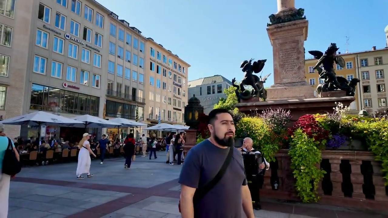 Munich Marienplatz Walking Tour 4K