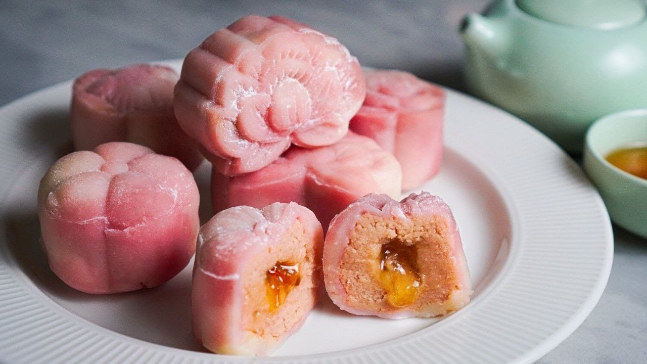 Osmanthus Snow Skin Mooncake with Lotus Seed Paste and Yuzu Filling