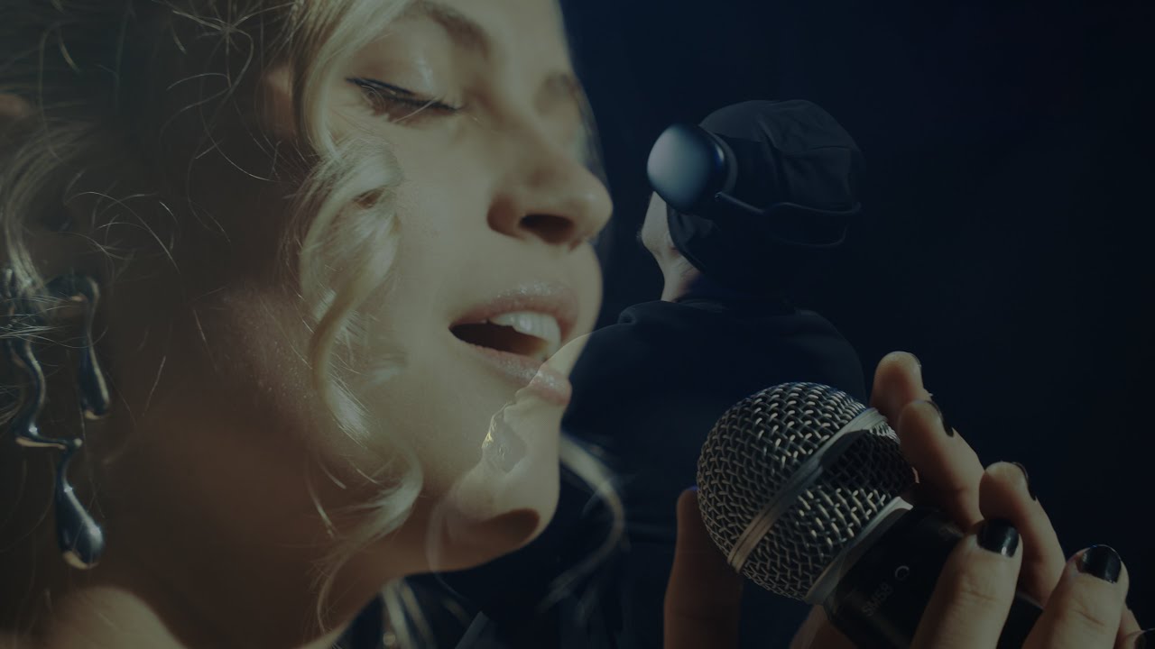 LBOY - Fotky feat. Bar Bee (Official Music Video)