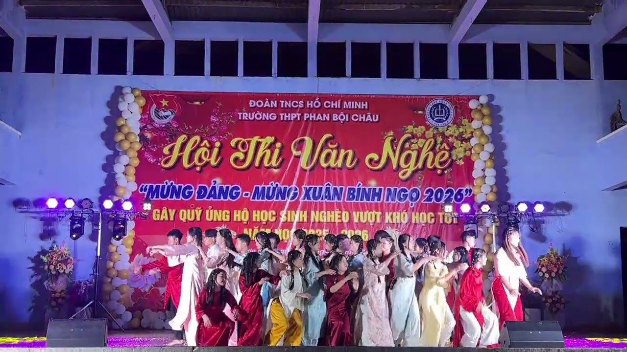 2. Nhảy - Mashup : Con Bướm Xuân, Như Hoa Mùa Xuân - Lớp 10A1