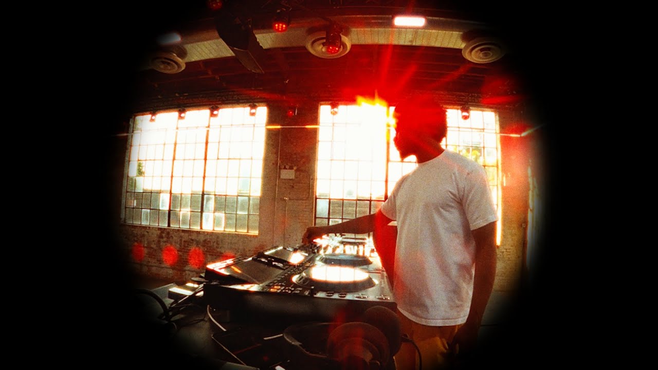 Deep House Session Alone in the Venue | Stonie Blue