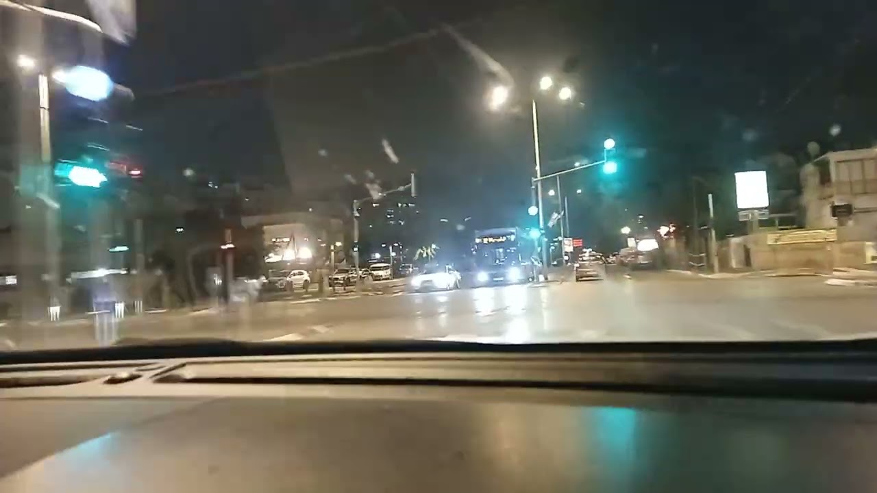 Electric BYD Of Dan On Route 72 In Aharonovic St. In Holon