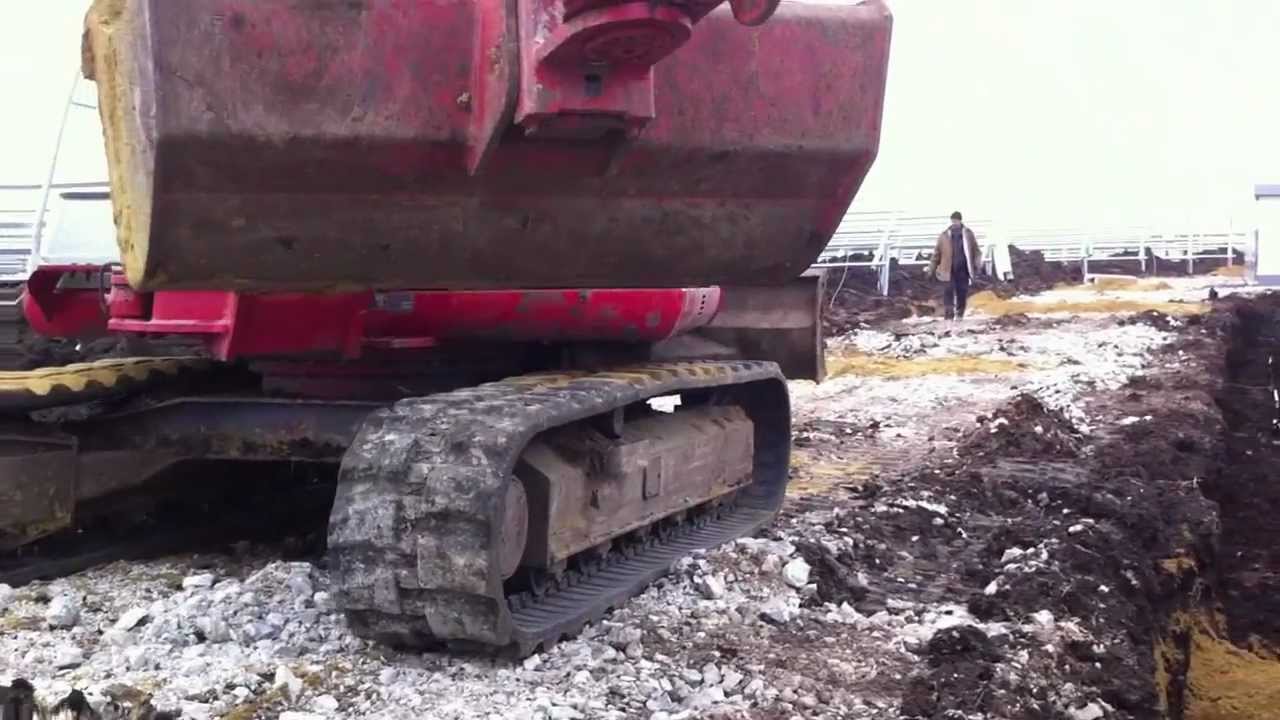 BagreSpiš Takeuchi TB175 Powertilt v praxi
