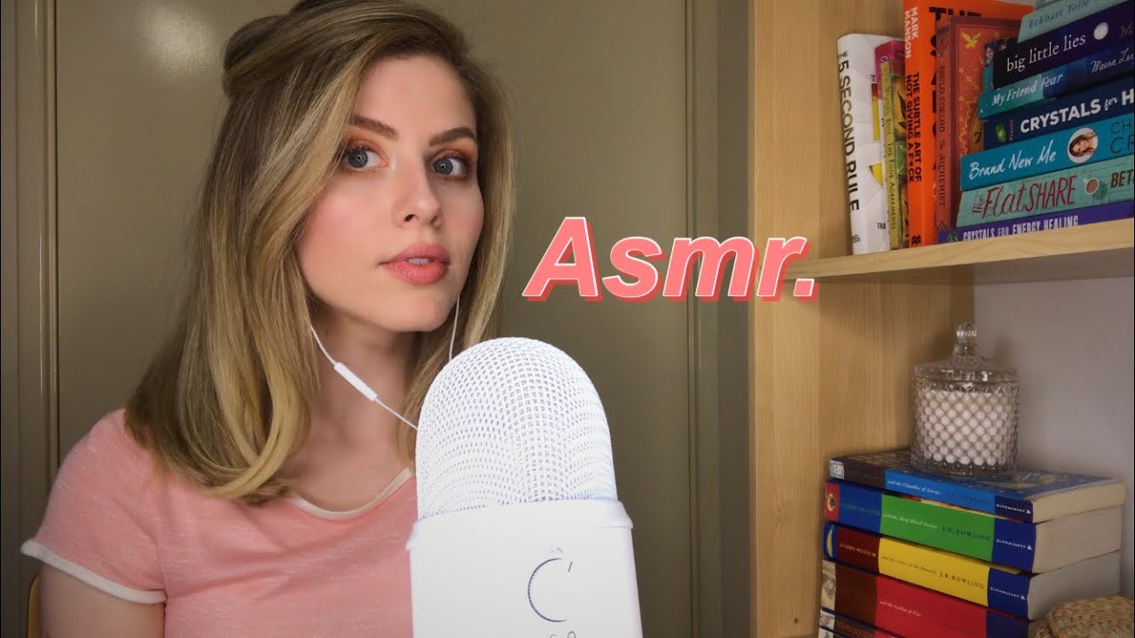 ASMR| Comforting Tingly Whispers & Finger Flutters 🦋