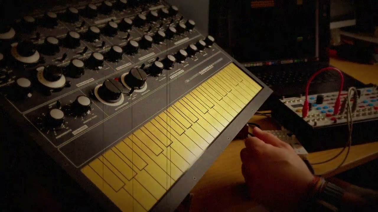 Macbeth Synthesizer:  Elements 2 (EL2) demo.  Short demo. No talking.