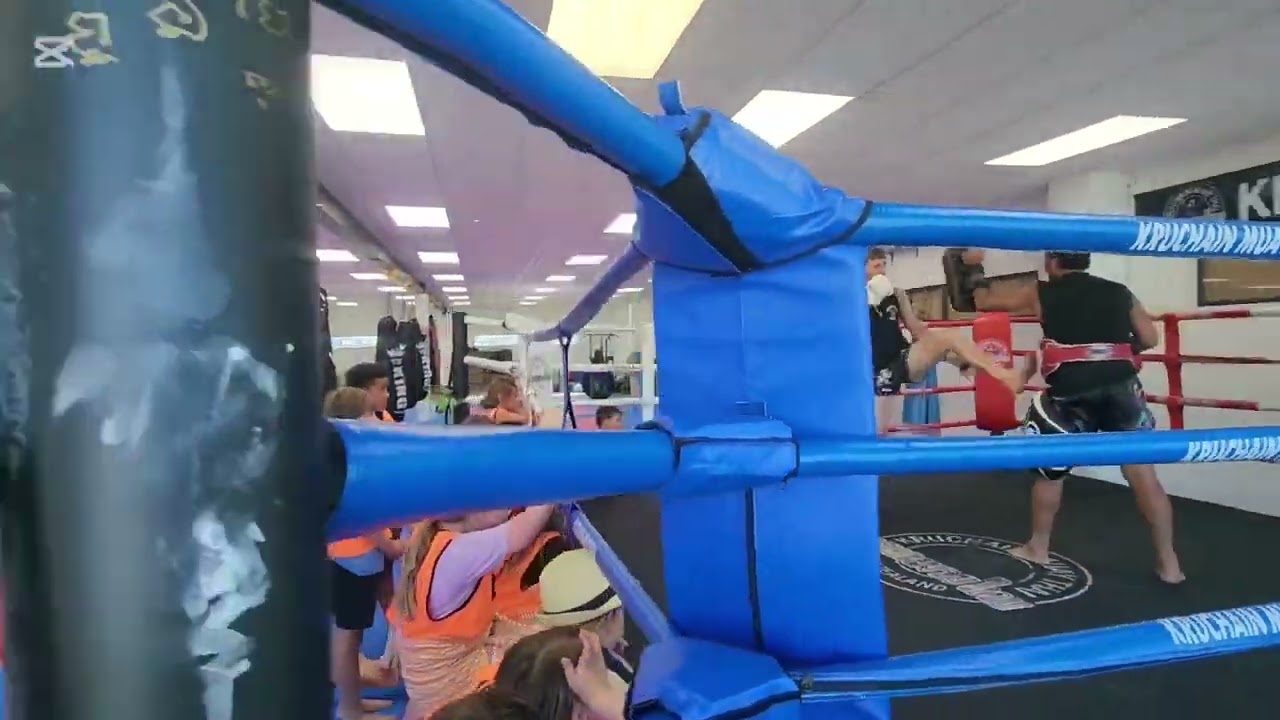 Sparing Demonstration: Thank You For Educating Us, Kruchain Muay Thai. 
