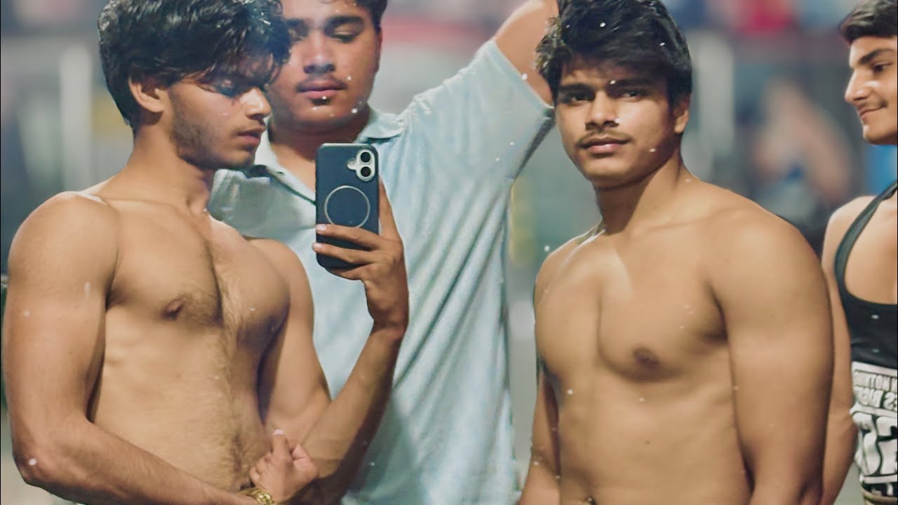 Bicep workout like comment and subscribe #trending #motivation #gymworkout ￼
