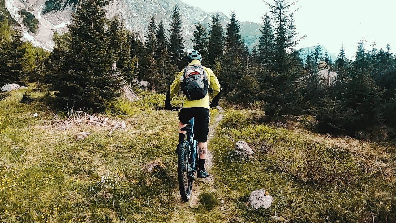 Discesa in MTB dal Rifugio Zacchi ai Laghi di Fusine (Sentiero CAI 513)