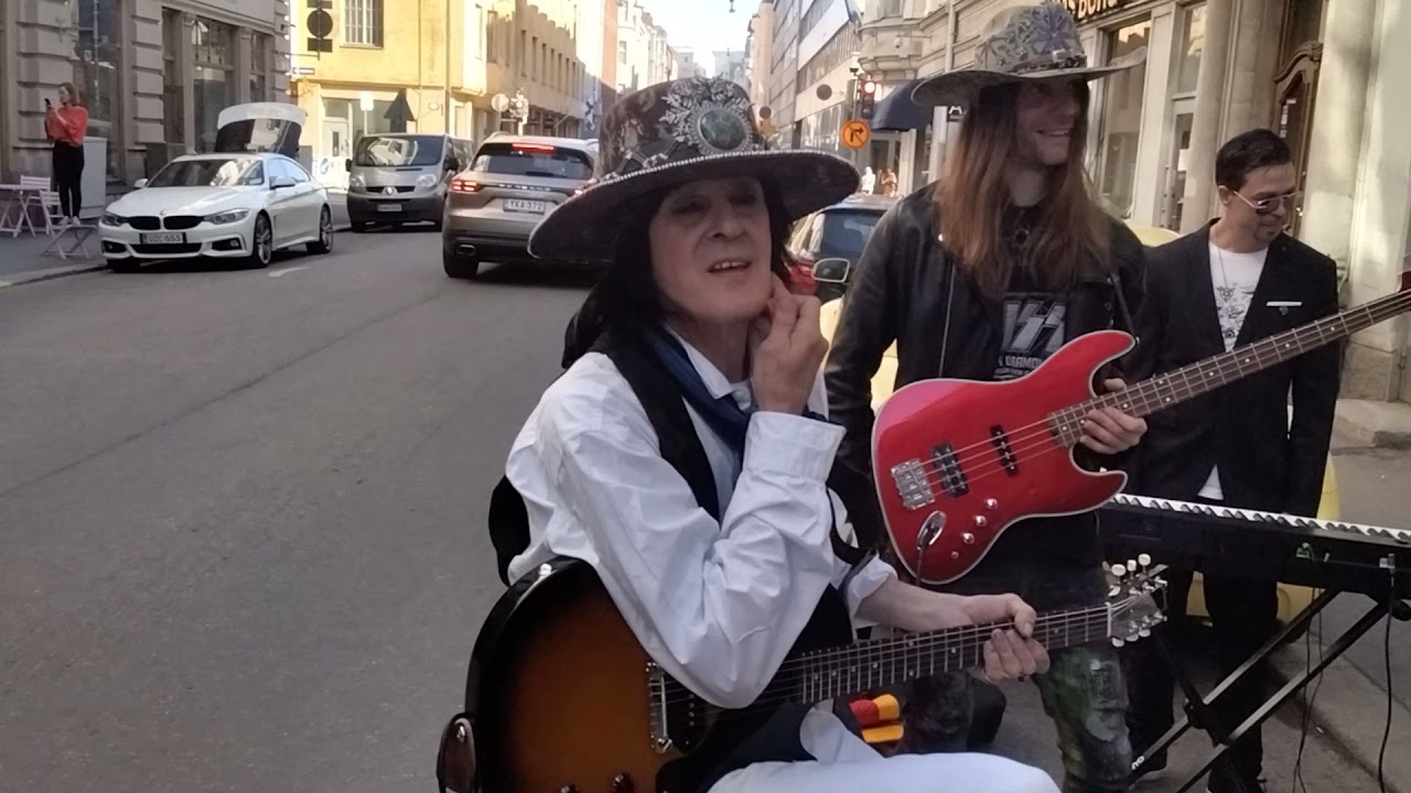 ANDY McCOY & SOFIA ZIDA 