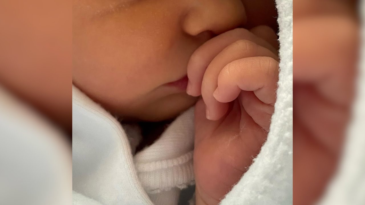 María Casado y Martina diRosso dan la bienvenida a su hija Daniela