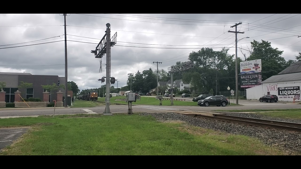 Quick Video | CSX Q327 | Michigan City, Indiana