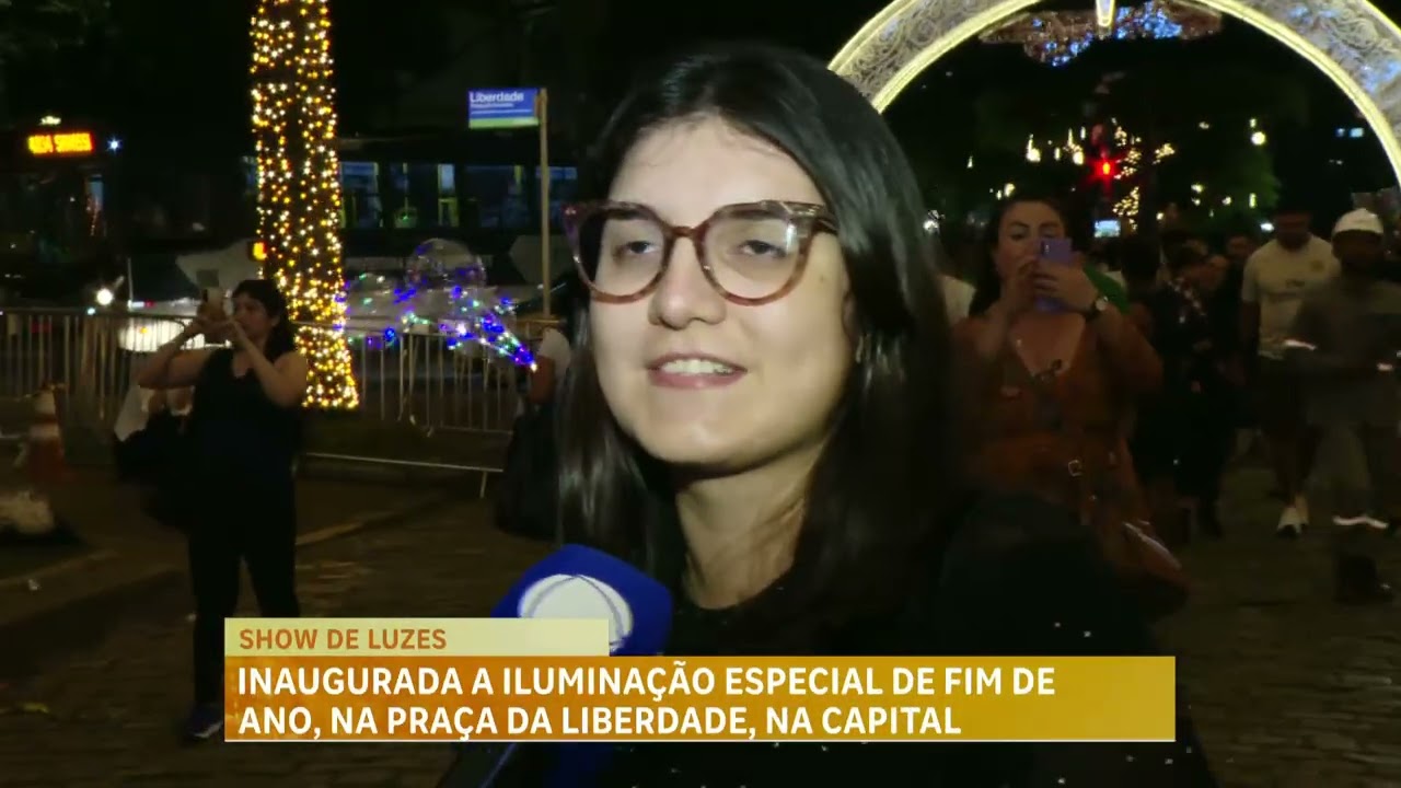 Iluminação especial de fim de ano é inaugurada na Praça da Liberdade, em Belo Horizonte
