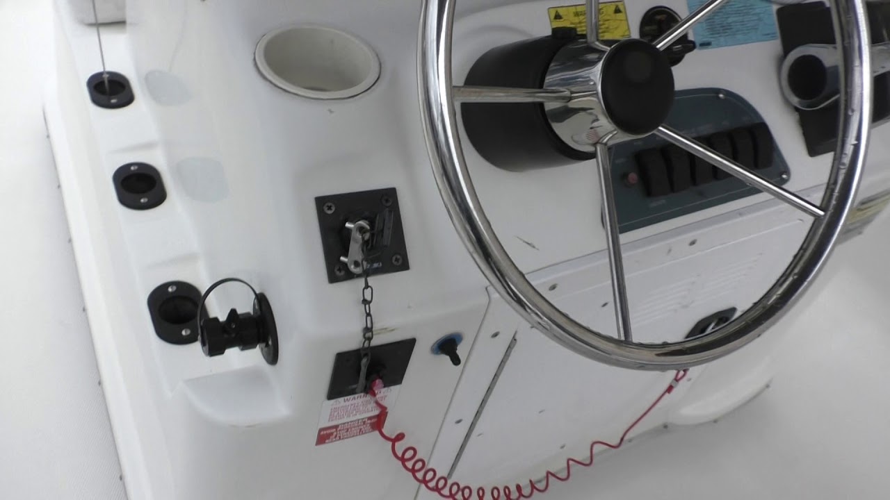 2002 Fishmaster 2100 Bay Boat for Sale at Austin Boats & Motors