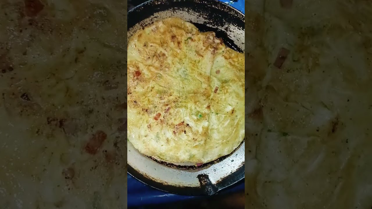 Bread omelette । स्पाइसी ब्रेड आमलेट रेसिपी। अंडा बनाने की यूनिक तरीका । मार्केट वाली आमलेट।