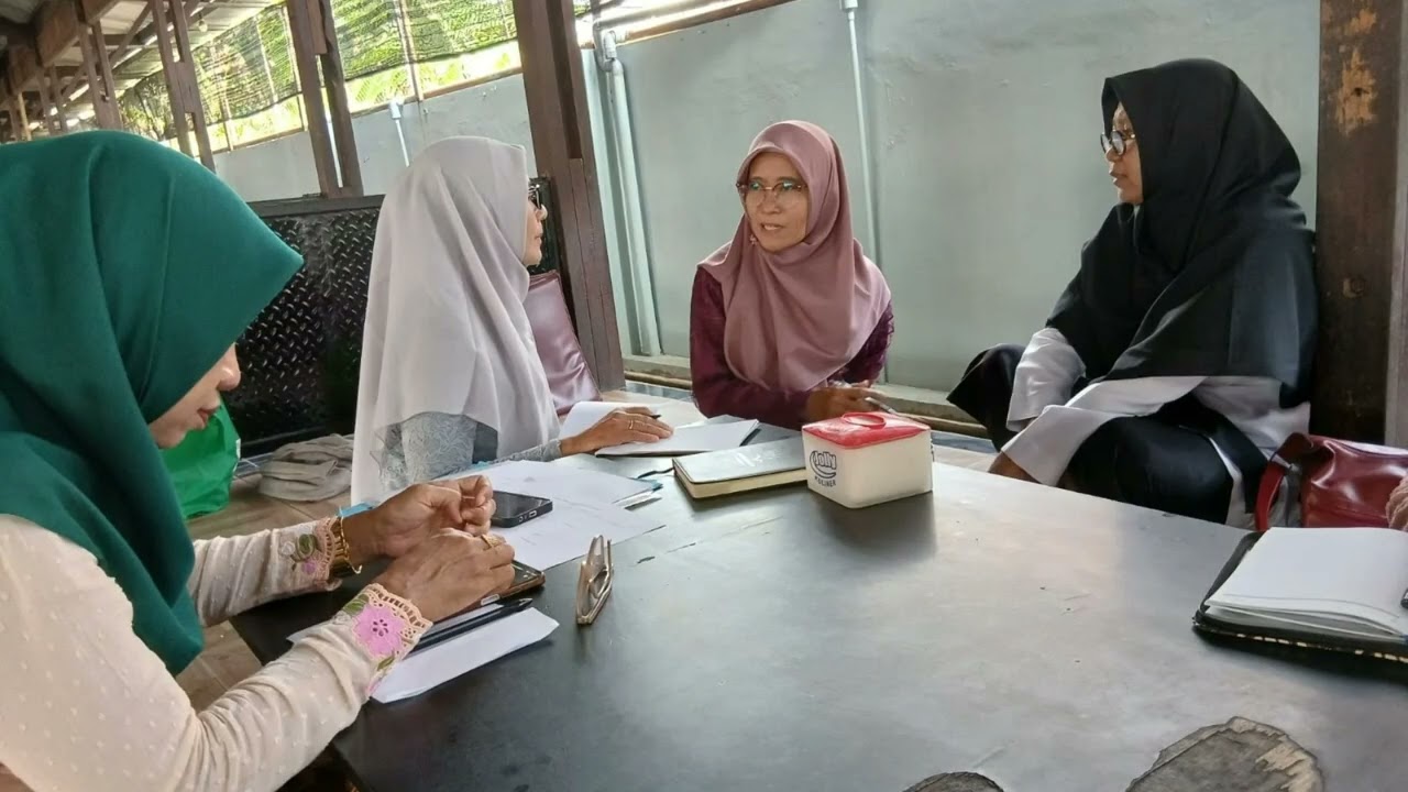 Rapat penyusunan Laporan kerja 2025 dan  program kerja 2026 DWP Kemenag Kota Mojokerto