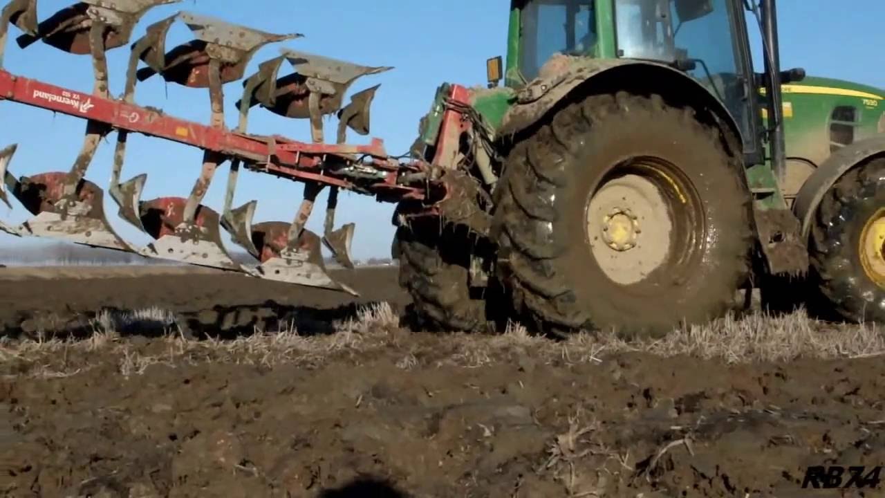Aratura risaia: John Deere 8230 e 7530 Premium + Kverneland VX 100 Pentavomere