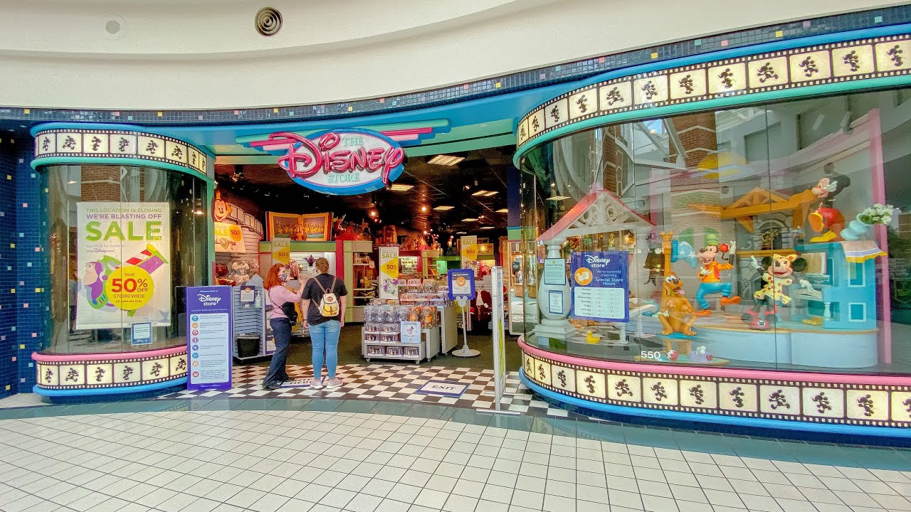 We Found an Original Old Disney Store Stuck in Time from the 90s!