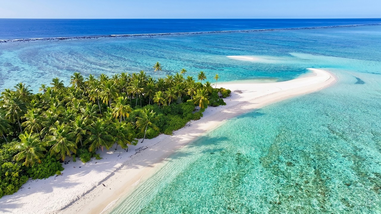 Maldives: 6 Hours of Tranquil Tropical Drone Video (4K)