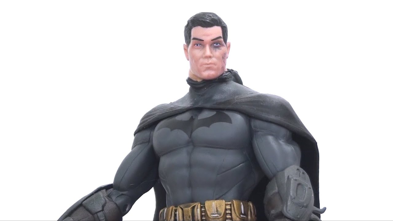 Video Review of the Batman: Arkham City Series 1; Batman (infected)