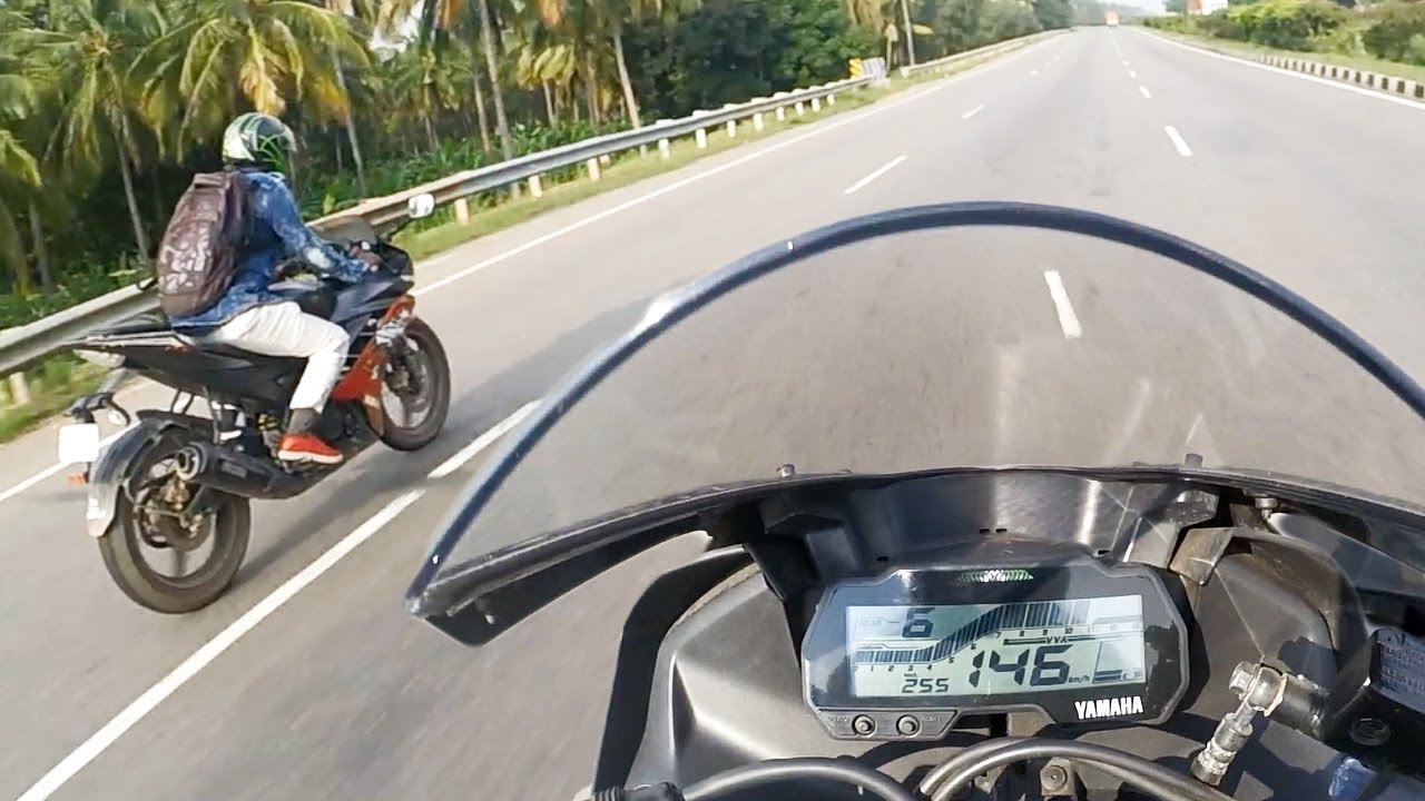 R15 V3 vs R15 V2 - Drag Race | Highway Battle | 2018
