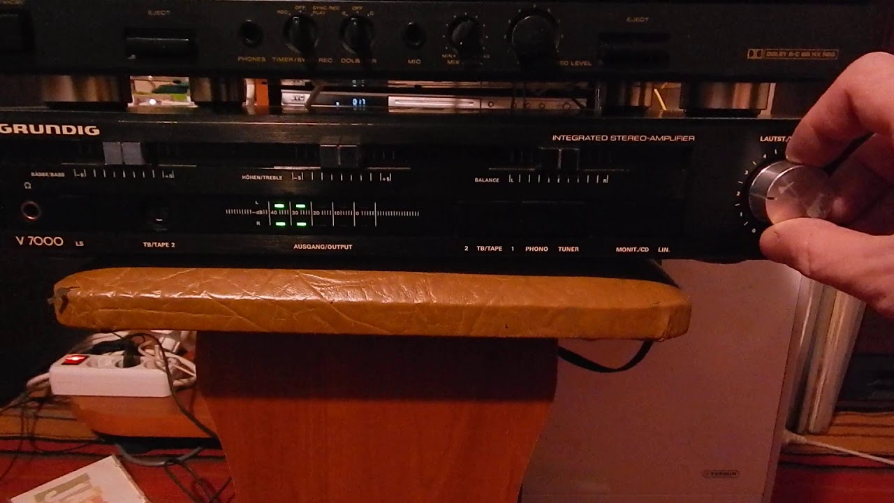 Cтереоусилитель GRUNDIG V7000 hifi