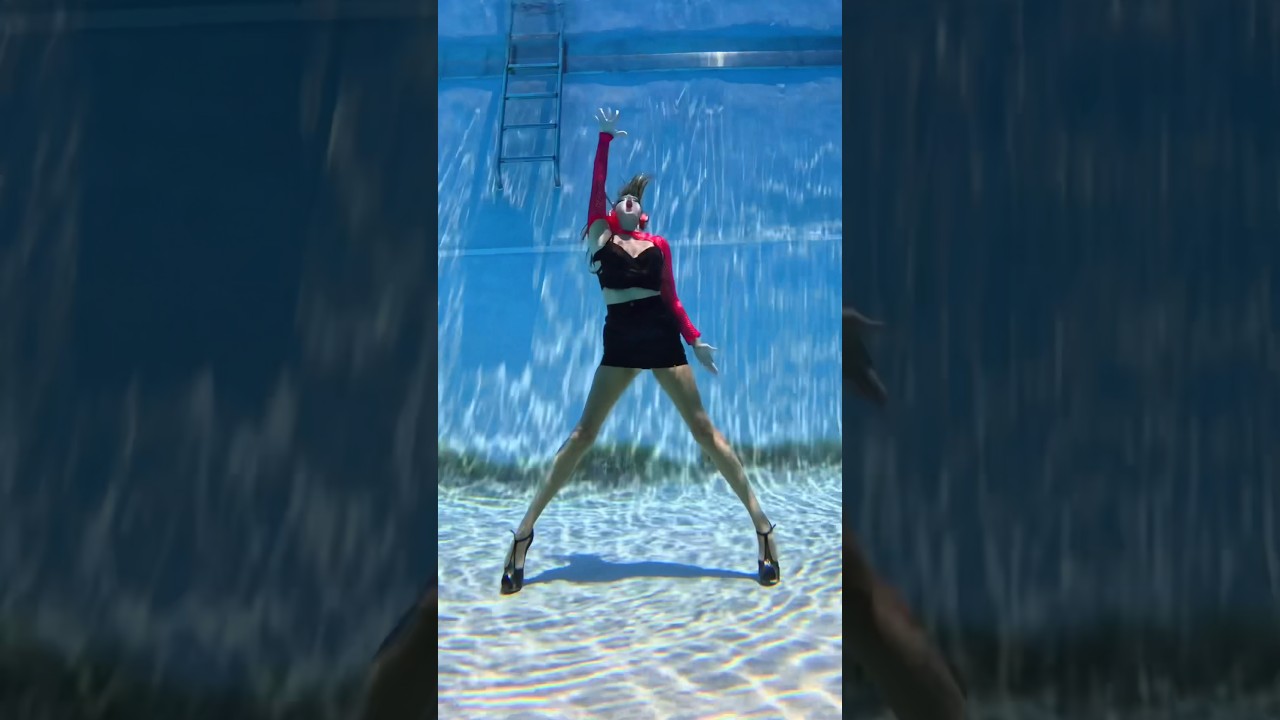 I LUV IT by Camila Cabello - Underwater 😎 #dance #pool #iluvit #underwater #dancevideo