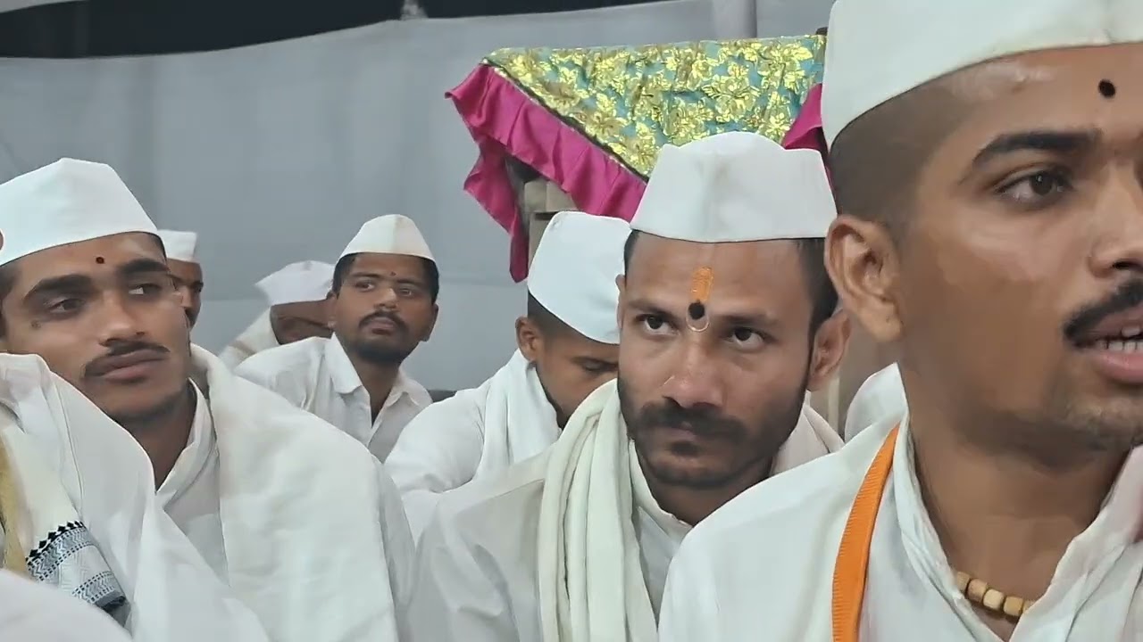 ह.भ.प. पंढरीनाथ महाराज आरू यांच्या मधुर आवाजातील गौळण, पावा घोंगडी घेऊनी पायी l 