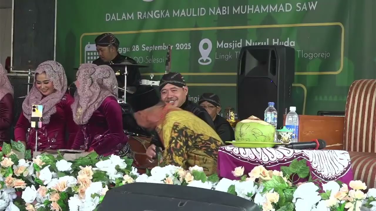 Pengajian akbar gus wik kendal di masjid nurul huda tlogowono tlogorejo temanggung