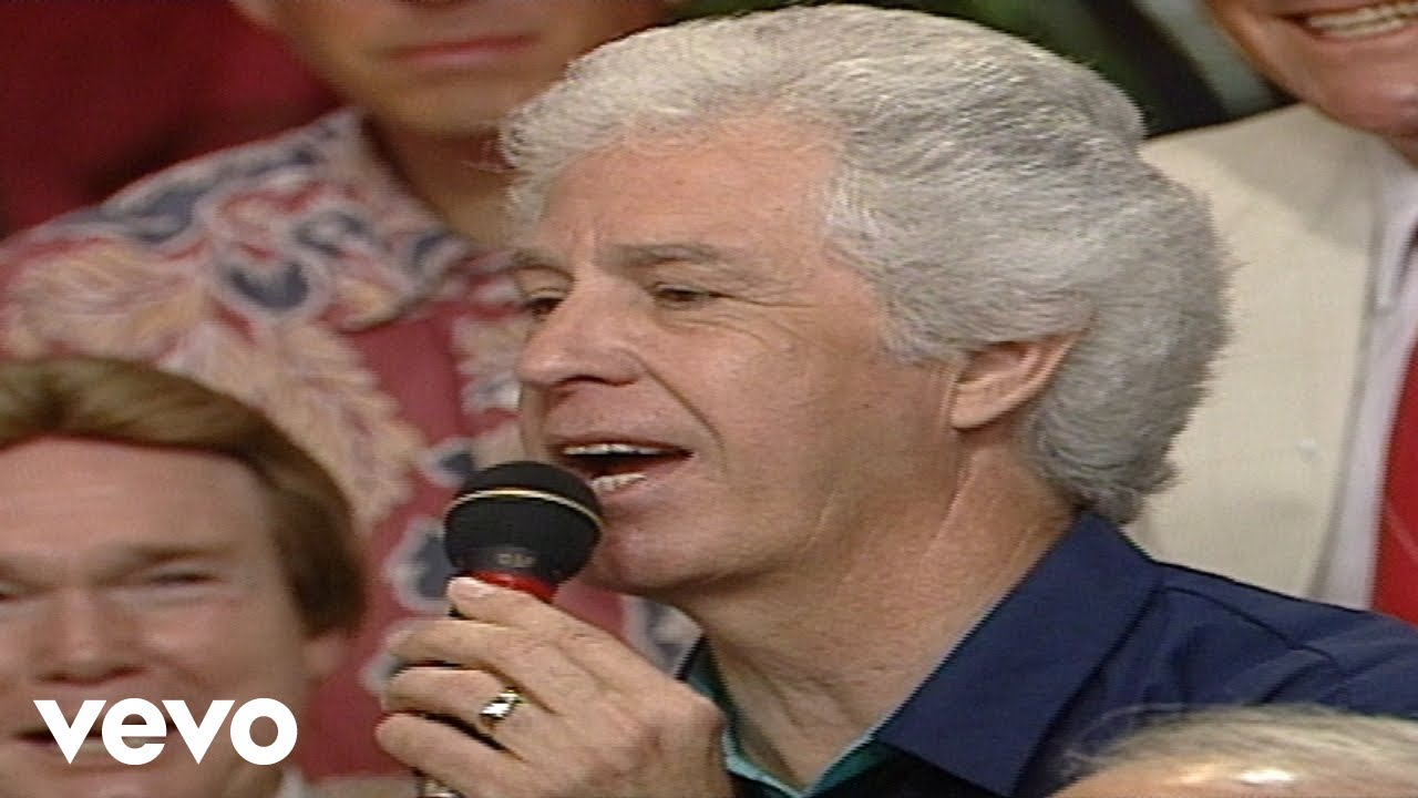 Bill & Gloria Gaither - Beyond the Gates [Live] ft. Jack Toney