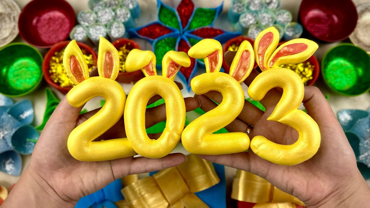 Happy New Year 2023 ASMR video 🎉 Peeling off the film | Soap crushing boxes with starch and glitter