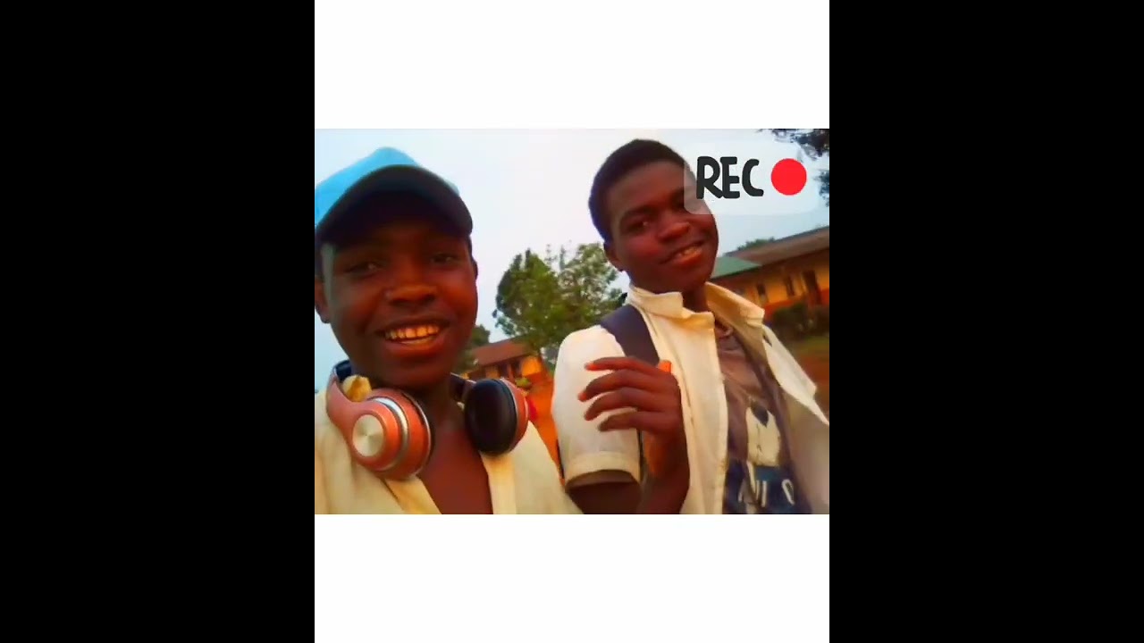 best nelo ft longtion. grandes cantor de moz