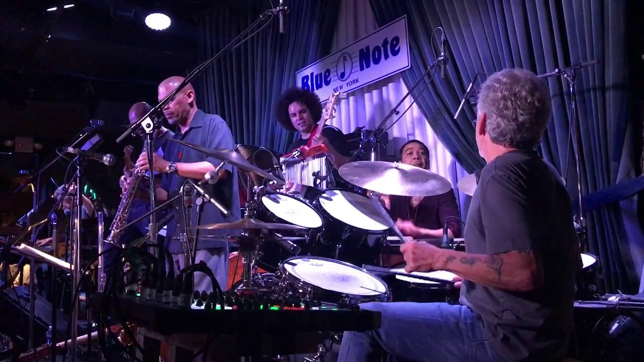 The Corea/Gadd Band at Blue Note (Drum Solo)