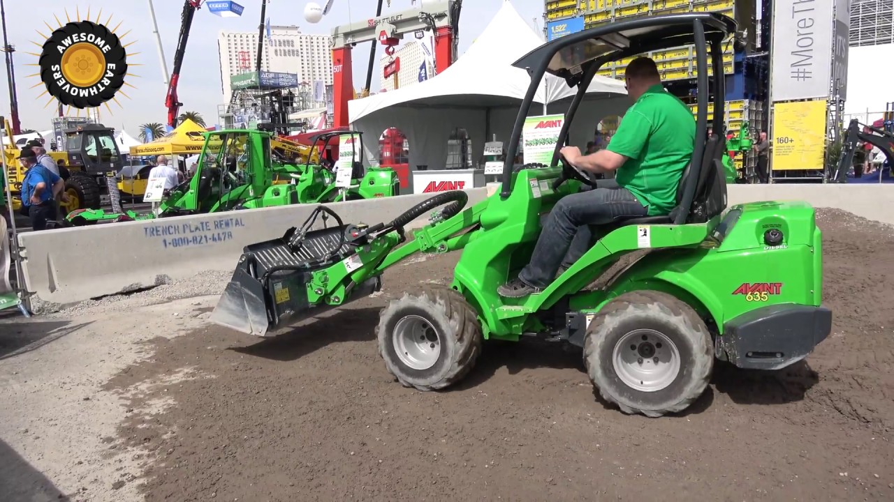 Avant 635 loader demonstation Conexpo 2017