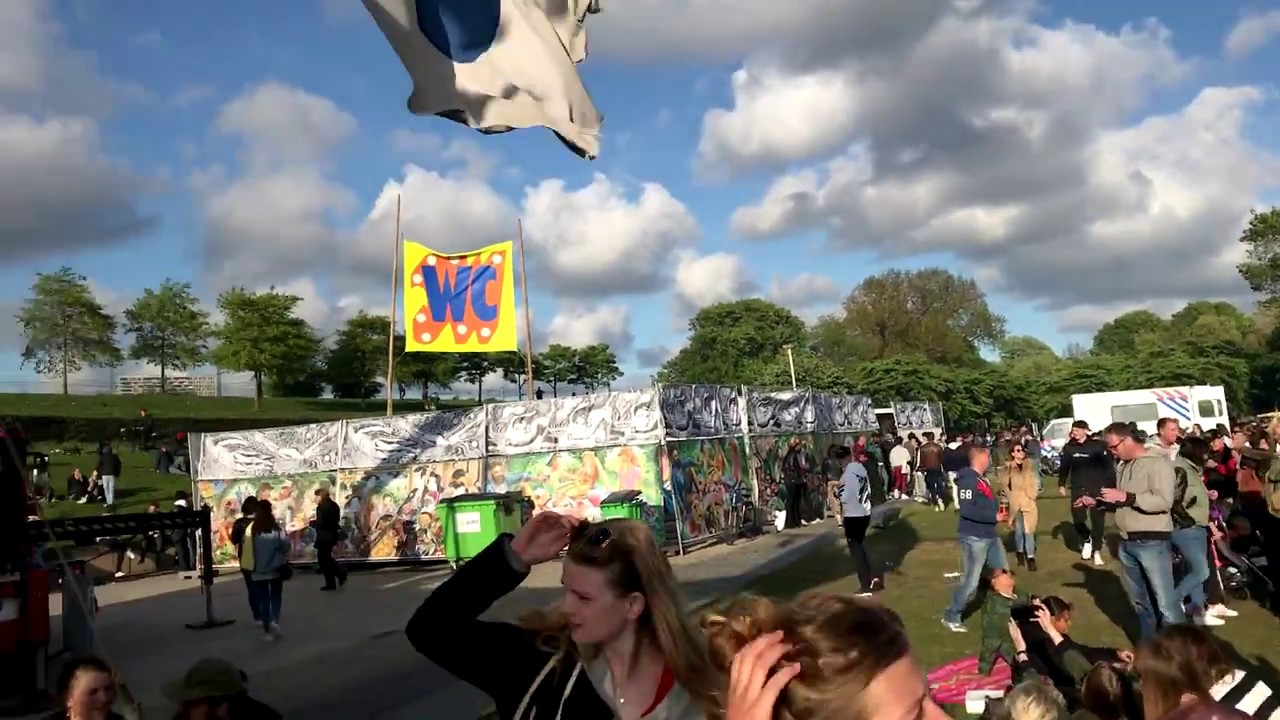 IN THE MIDDLE OF NOWHERE (live  at Rollende Keukens Festival, Amsterdam)