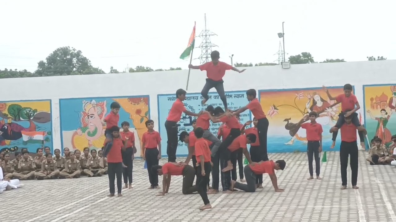 PYRAMID PERFORMANCE BY CLASS VIII BOYS OF JNV ANAND GUJARAT