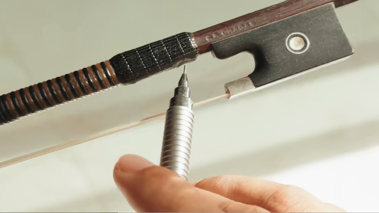 很少有人讲清楚弓子拉不直其实是持琴的问题——The Real Reason Your Bow Never Stays Straight