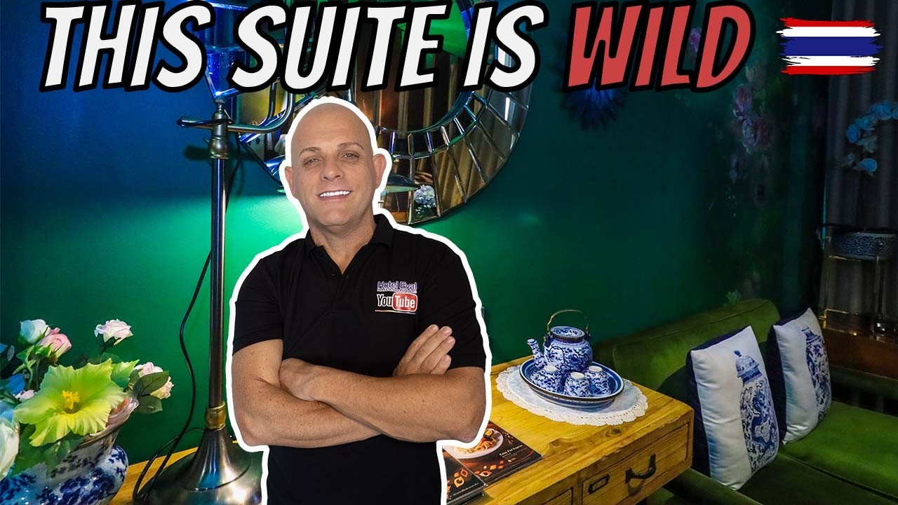 Dhevi Bangkok's Sri Phaya Suite: Over-the-Top Decor & Pure Bangkok Fun!