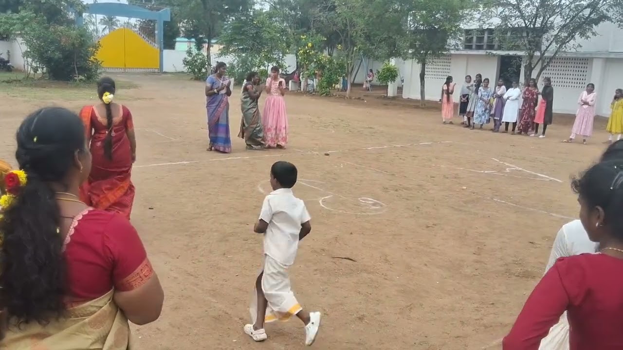 கலகலப்பாக கொண்டாடபட்ட பொங்கல் திருநாள் விழா.  Surabi School of Nursing College.